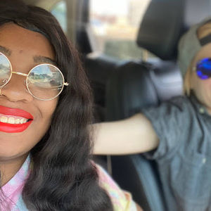 Meet your Posher, Lakima